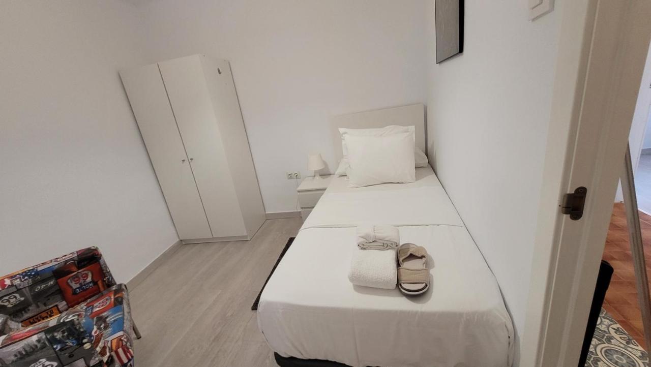 Apartaments B O D Collblanc L'Hospitalet de Llobregat Exterior foto